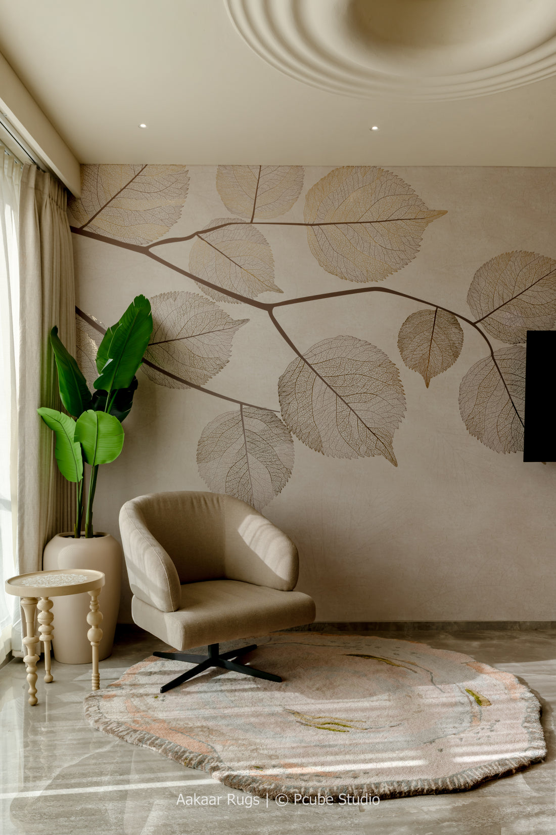 Serene Bloom – Hand-Tufted Organic Shape Rug